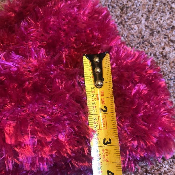 NWOT Hot pink hat scarf and gloves.Cejon brand. - Picture 5 of 11